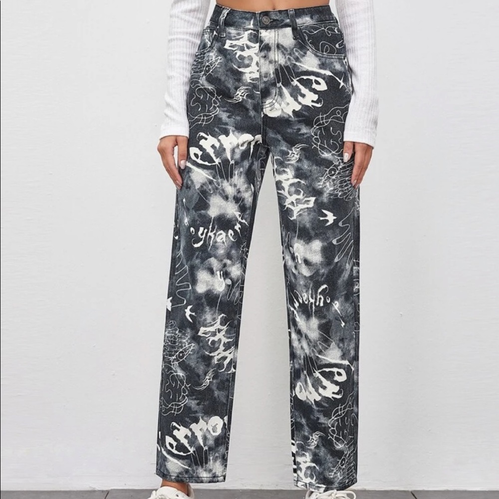 Graphic Tie-Dye Straight Leg Jeans